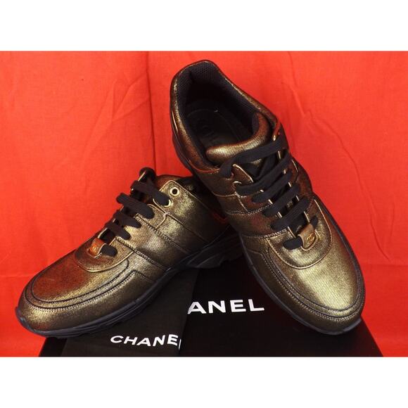 NIB CHANEL G31711 GOLDEN BROWN BLACK FABRIC LEATHER CC LOGO SNEAKERS 40.5 - Picture 1 of 12